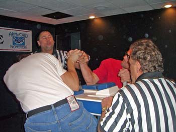 ArmWrestling_B.Day.Bash_088